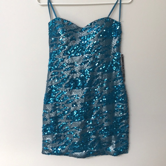 NWT Blue Sequin Bodycon Dress - Picture 1 of 3